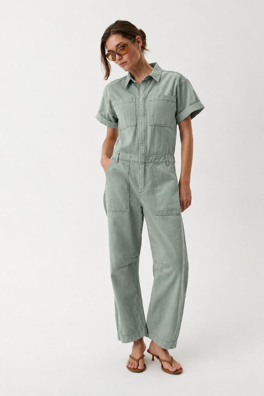 PISTOLA CRUZ SHORT SLEEVE BARREL LEG JUMPSUIT EUC SMALL SMALL